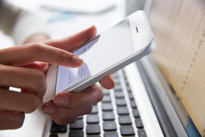 Which Courier Is Best To Send a Mobile Phone?